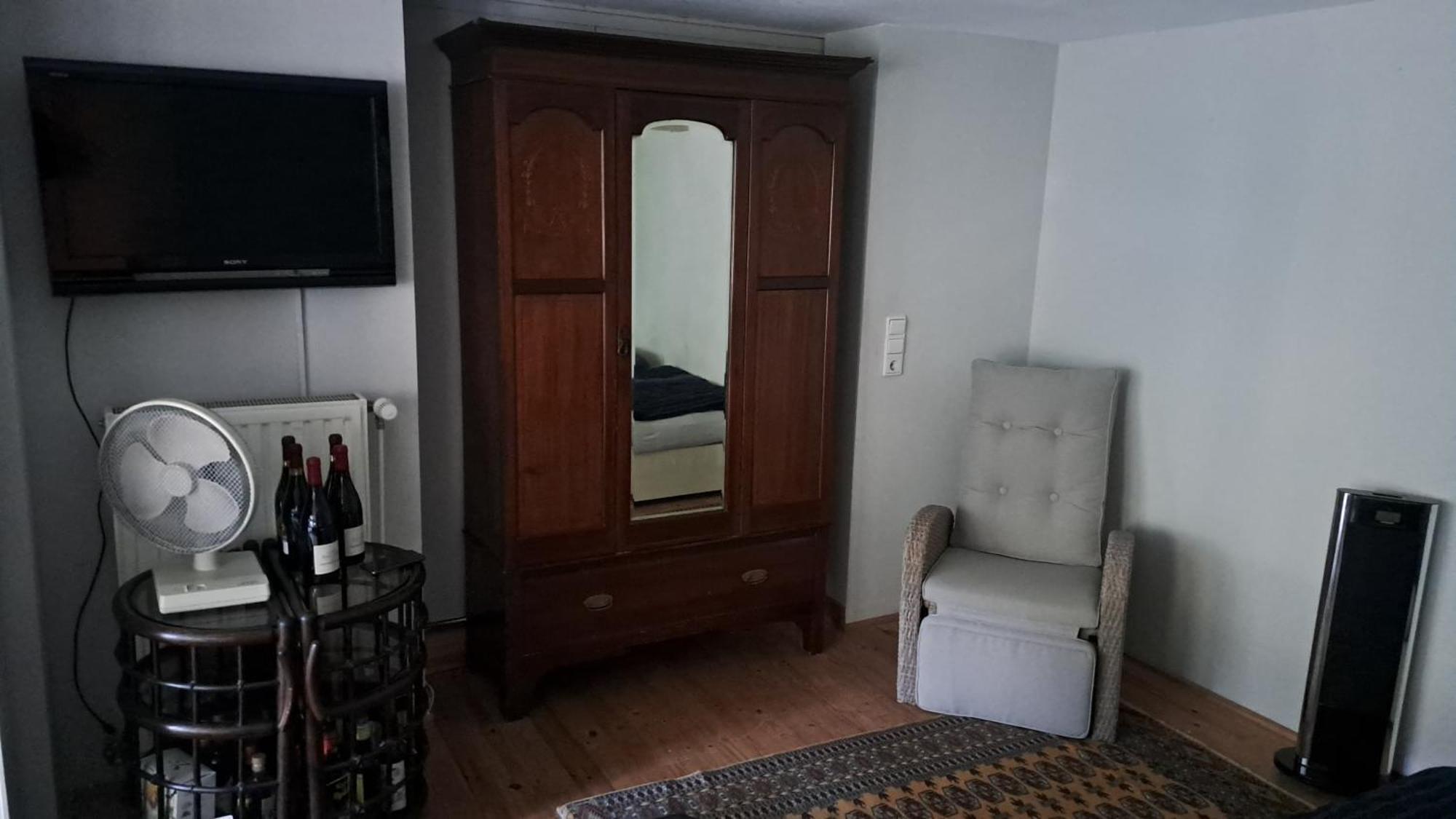 Apartmenthaus Mit Sauna Und Whirlpool Krefeld Exterior foto